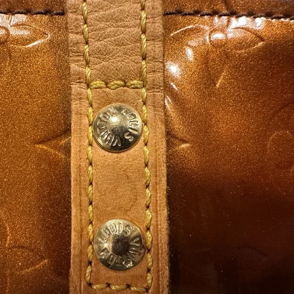 LOUIS VUITTON Bronze Monogram Vernis Copper Reade PM Bag - Picture 7 of 12